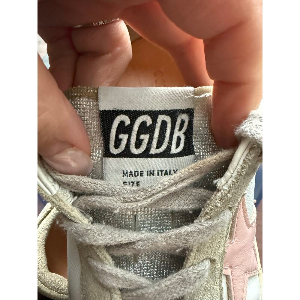 Golden Goose Kids Shoes Tiny Cool Girl Energy
30/12 - Picture 5 of 9